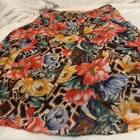 Skirt - Picture 13 of 16